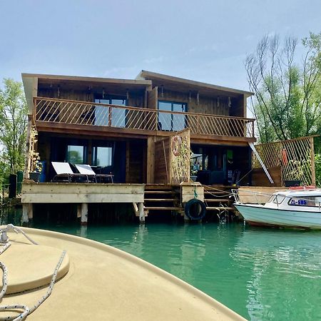 Meris Ulcinj Exteriör bild