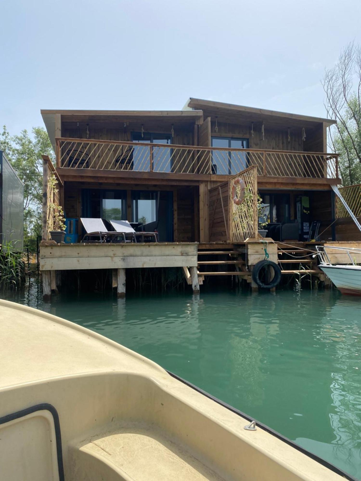 Meris Ulcinj Exteriör bild